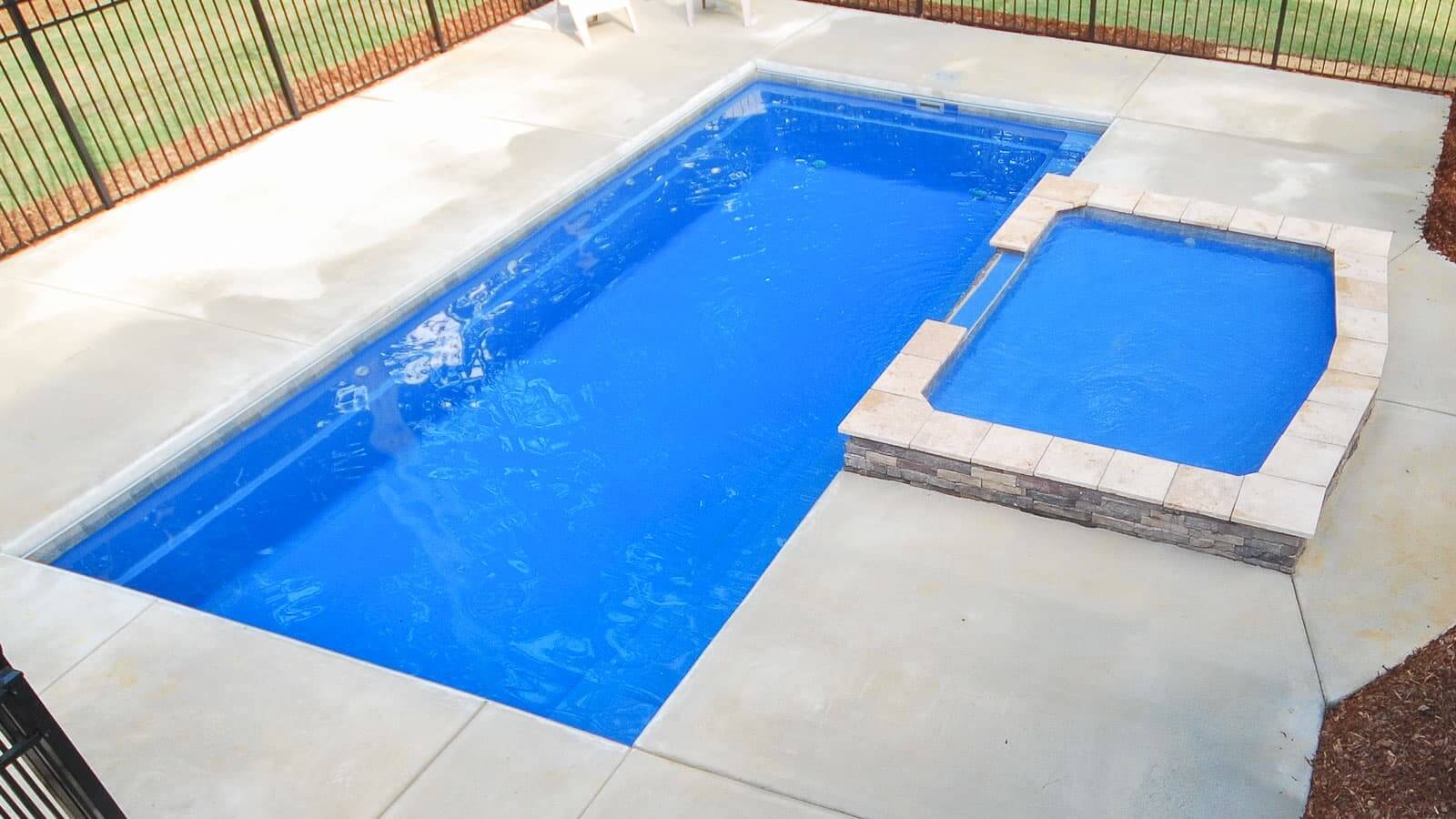 Imagine Pools Pearl Tanning Ledge